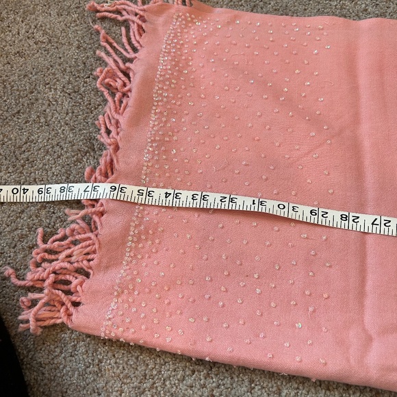 Baby/light pink 100 percent wool embellished scarf/wrap - Picture 5 of 10